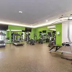 Luxury Condo, 1Br 1Ba, 200Mb, Gym Sauna Cinema