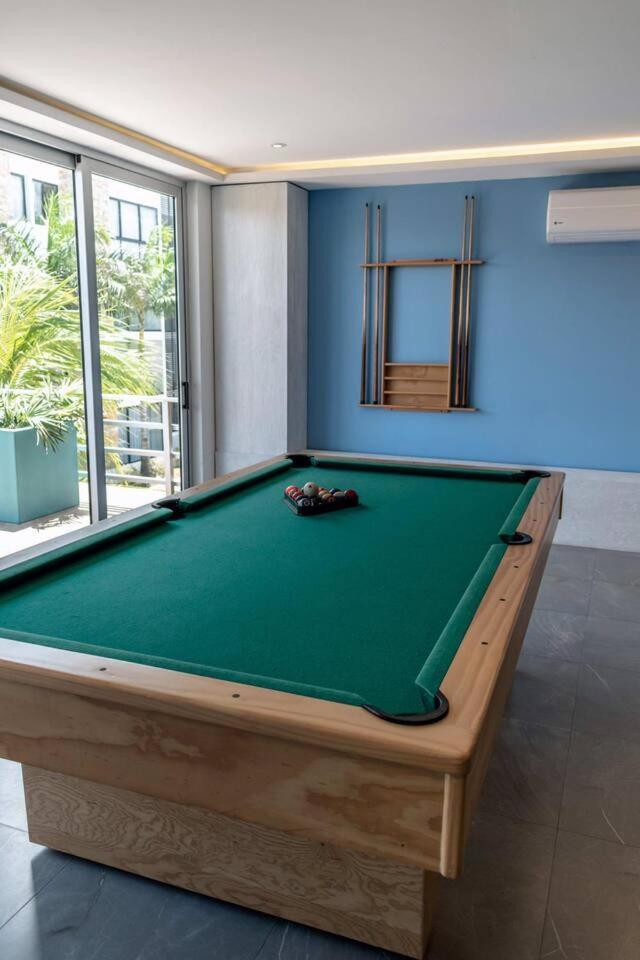 Luxury Condo, 1br 1ba, 200mb, Gym Sauna Cinema * Playa del Carmen
