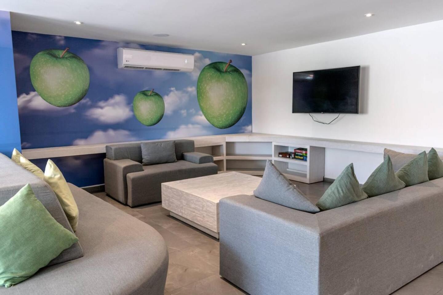 Luxury Condo, 1br 1ba, 200mb, Gym Sauna Cinema Apartamento *