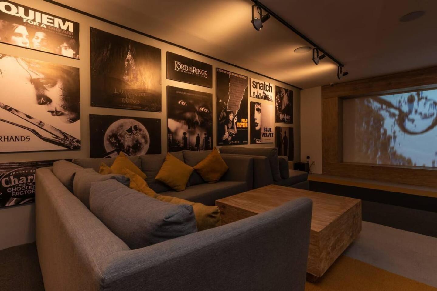Luxury Condo, 1br 1ba, 200mb, Gym Sauna Cinema Apartamento Playa del Carmen